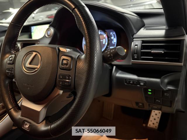 Lexus IS 2020-09 7804029-13