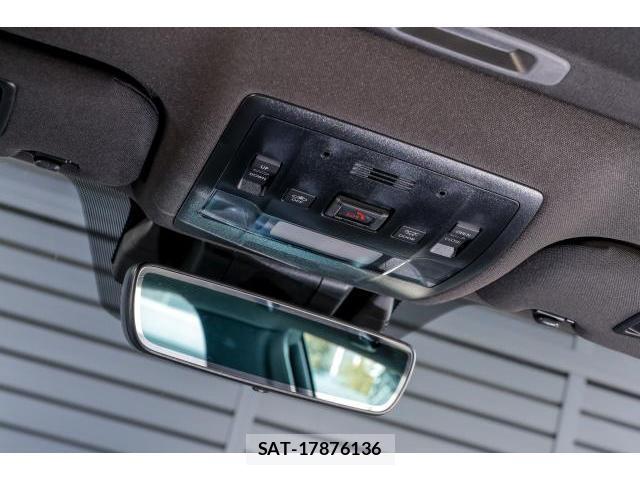 Lexus IS 2024-03 7806041-16