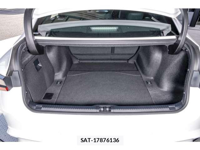 Lexus IS 2024-03 7806041-18