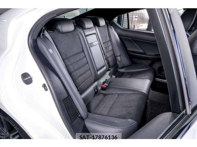 Lexus IS 2024-03 7806041-6