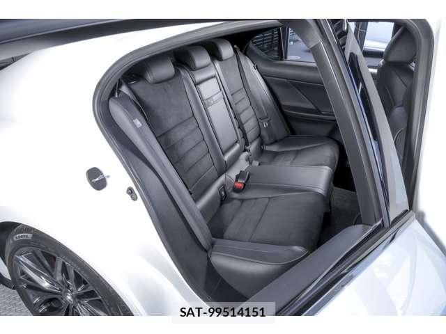 Lexus IS 2024-03 7806050-17