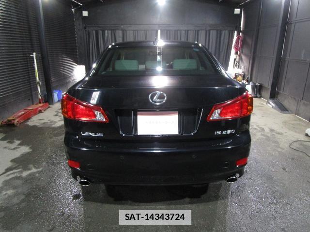 Lexus IS 2008-12 7806166-5