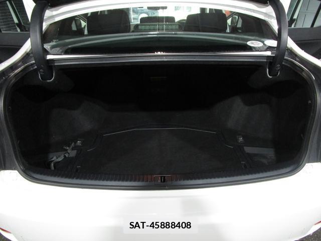 Lexus IS 2010-05 7806185-14
