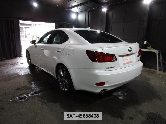 Lexus IS 2010-05 7806185-4