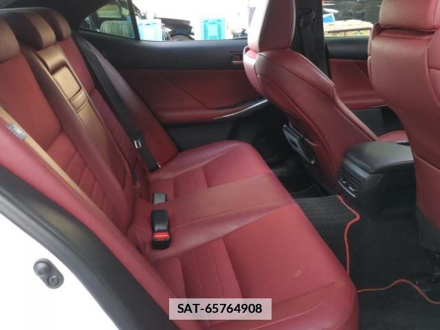 Lexus IS 2016-11 7806807-3