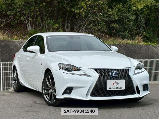 Lexus IS 2014-12 7808306-2