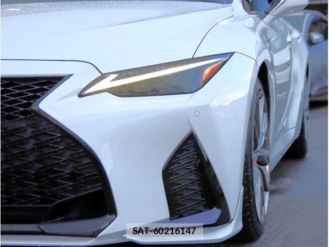 Lexus IS 2022-04 7808661-10