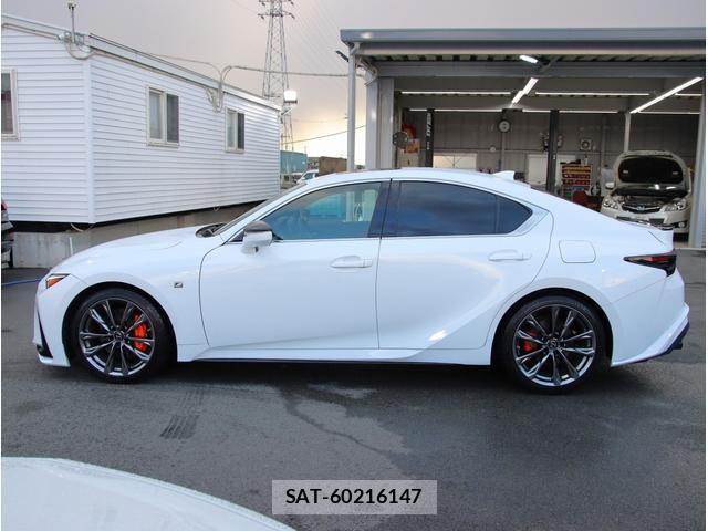 Lexus IS 2022-04 7808661-4