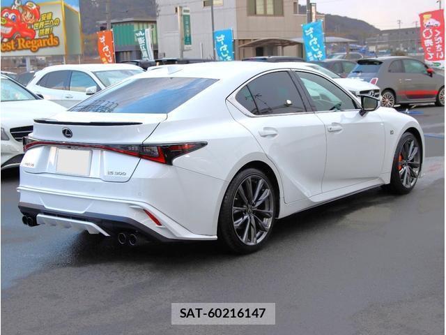 Lexus IS 2022-04 7808661-7