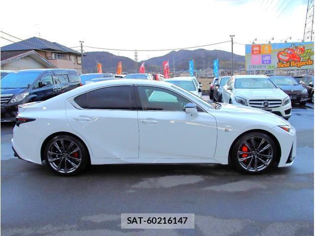 Lexus IS 2022-04 7808661-8