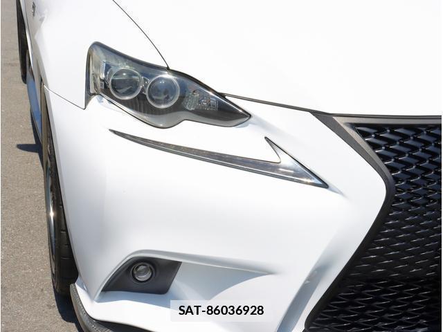 Lexus IS 2015-11 7808689-11