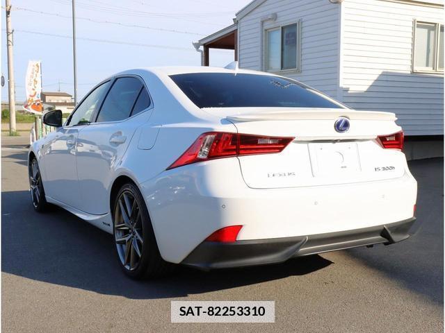 Lexus IS 2014-03 7808694-7