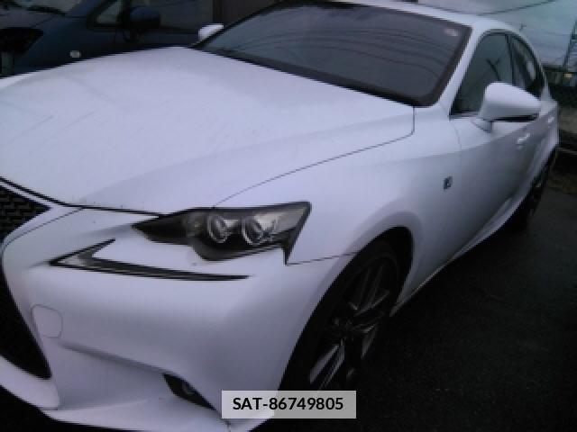 Lexus IS 2013-09 7811168-3
