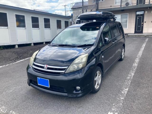 Toyota ISIS 2010-08 7793333-1