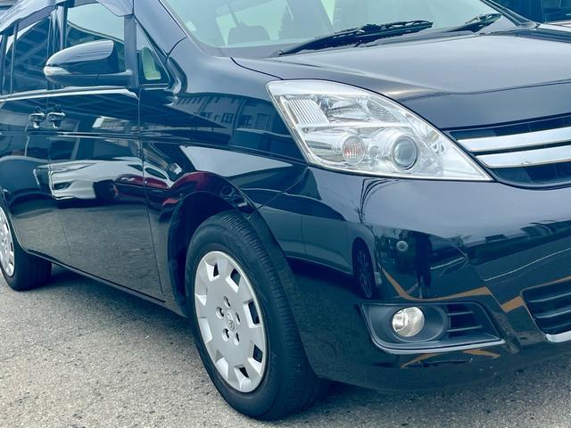 Toyota ISIS 2016-08 7798453-5