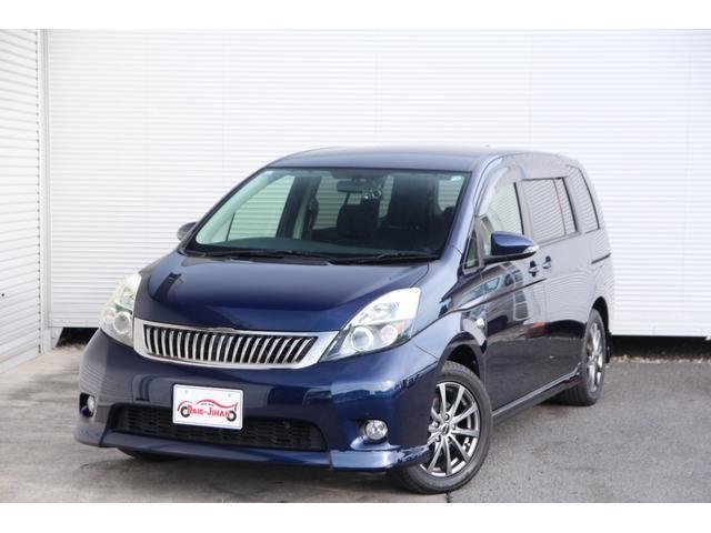 Toyota ISIS 2013-10 7798492-0