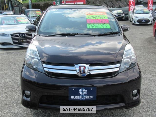 Toyota ISIS 2013-09 7802676-2