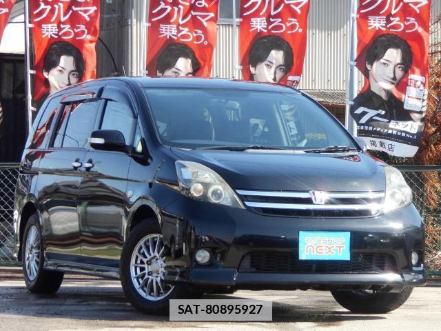 Toyota ISIS 2010-10 7804369-4
