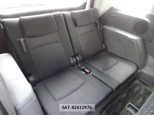 Toyota ISIS 2009-12 7805202-12