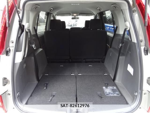 Toyota ISIS 2009-12 7805202-5