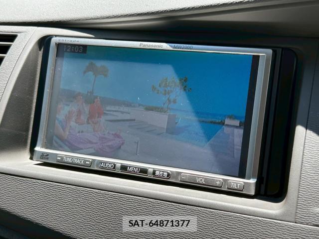 Toyota ISIS 2009-12 7805692-2