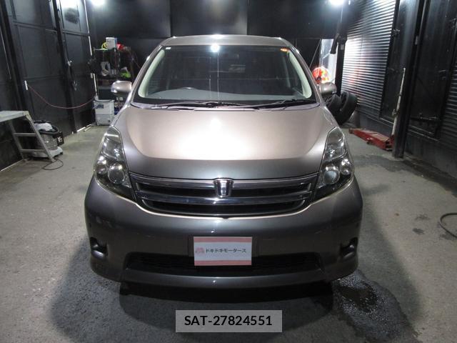 Toyota ISIS 2010-01 7806161-11