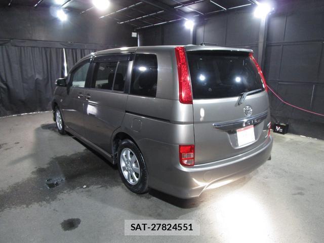 Toyota ISIS 2010-01 7806161-4