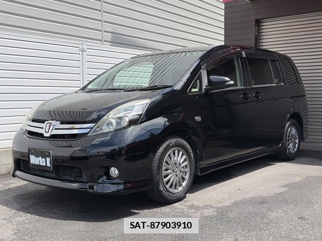 Toyota ISIS 2014-07 7808360-11