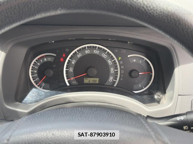 Toyota ISIS 2014-07 7808360-14