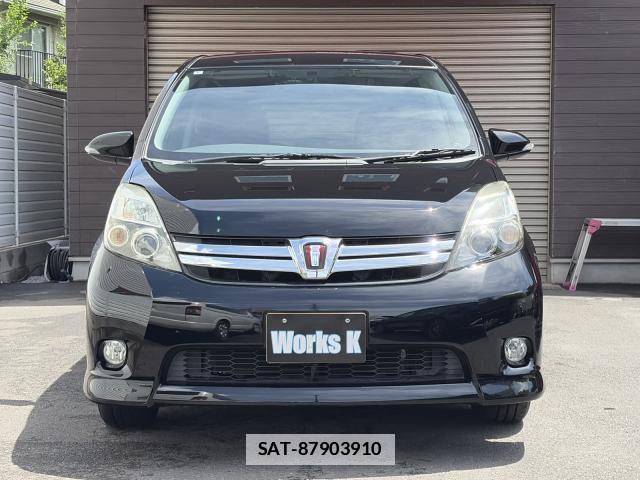 Toyota ISIS 2014-07 7808360-9