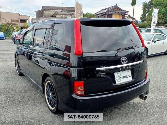 Toyota ISIS 2010-07 7809914-19