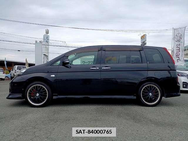 Toyota ISIS 2010-07 7809914-3