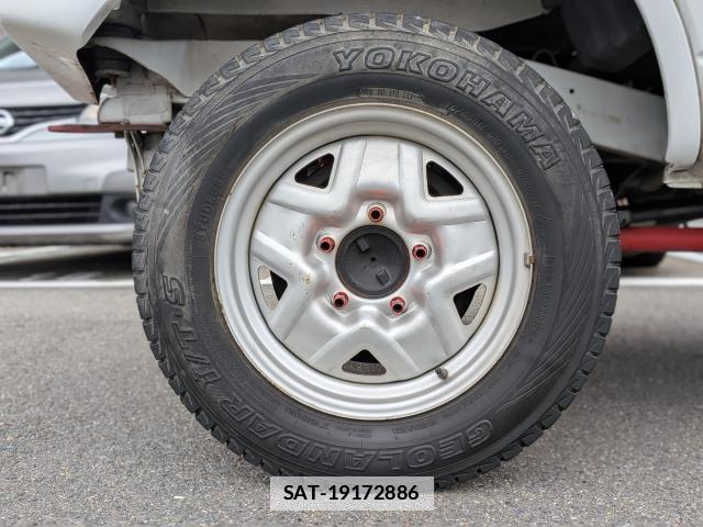 Suzuki JIMNY 2013-06 7795337-19