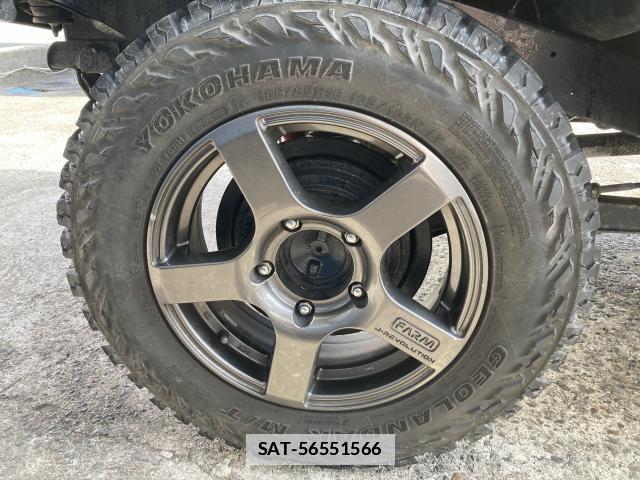 Suzuki JIMNY 2004-04 7795953-5