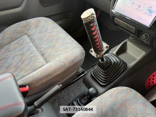 Suzuki JIMNY 1999 7799567-19