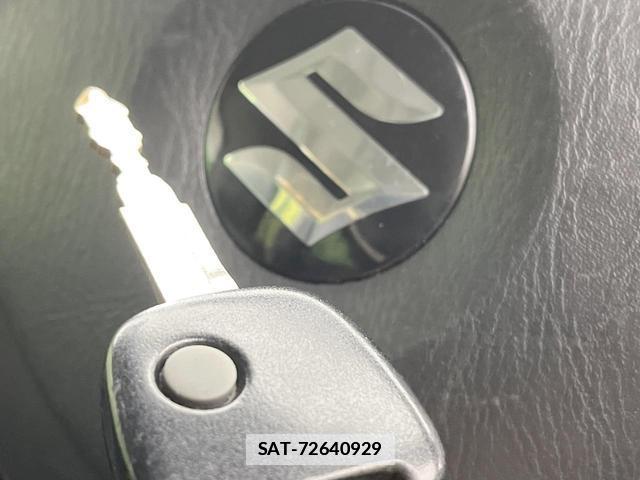 Suzuki JIMNY 2010-11 7800628-6
