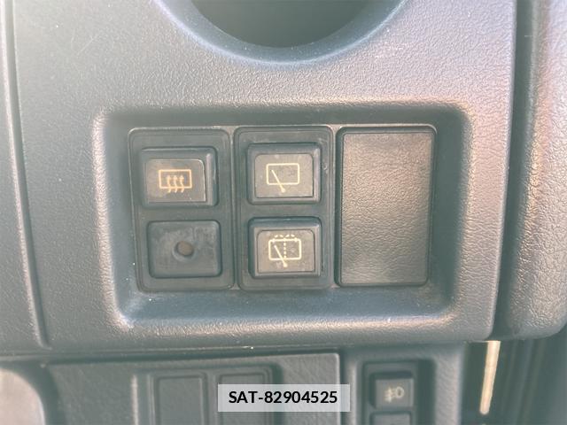 Suzuki JIMNY 1996 7801395-2