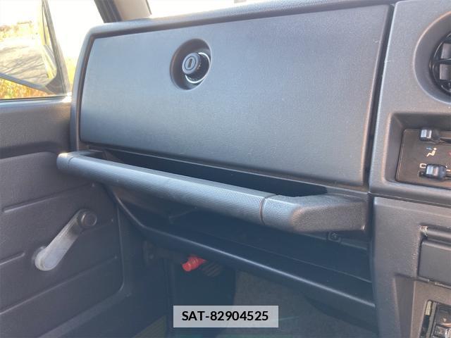 Suzuki JIMNY 1996 7801395-8