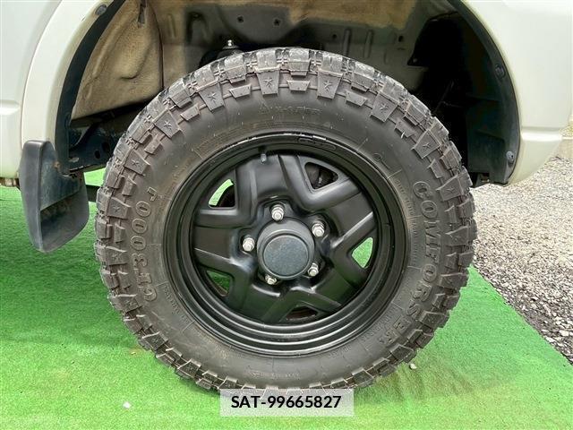 Suzuki JIMNY 2000 7801399-19