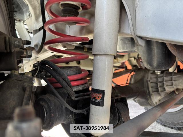 Suzuki JIMNY 2007-01 7801842-17
