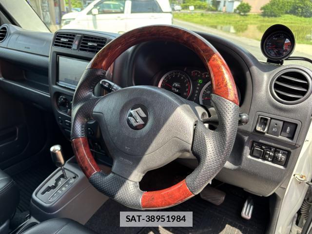 Suzuki JIMNY 2007-01 7801842-2