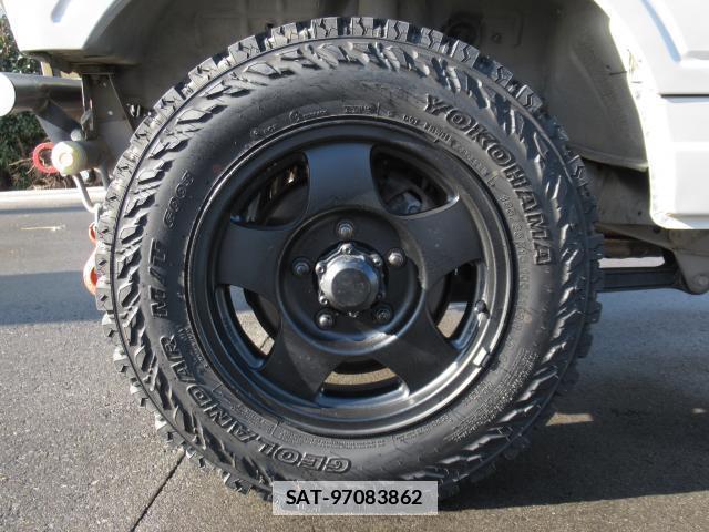 Suzuki JIMNY 1998 7803376-4