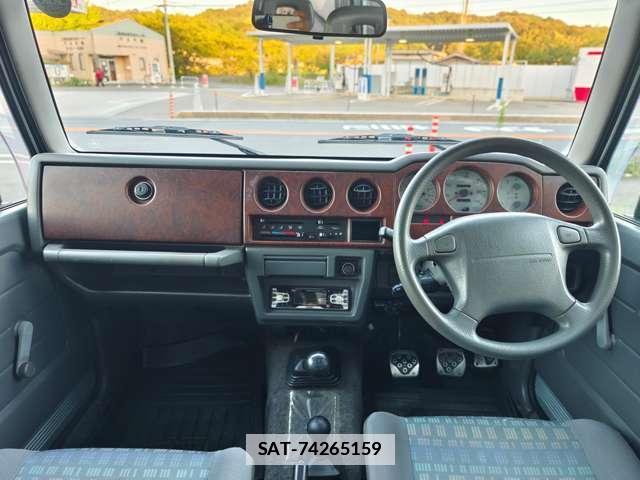 Suzuki JIMNY 1997 7808464-8