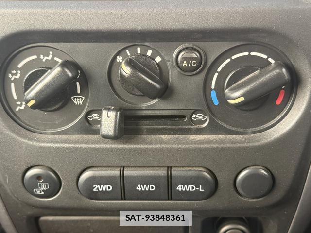 Suzuki JIMNY 2006-03 7808816-18
