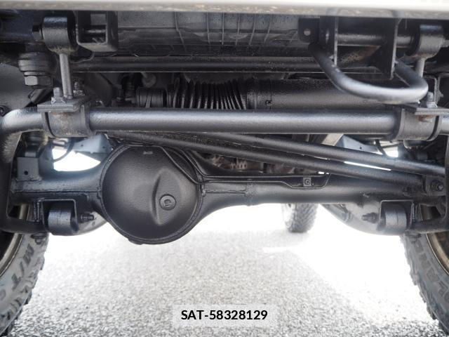 Suzuki JIMNY 1997 7810167-18