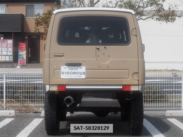 Suzuki JIMNY 1997 7810167-4
