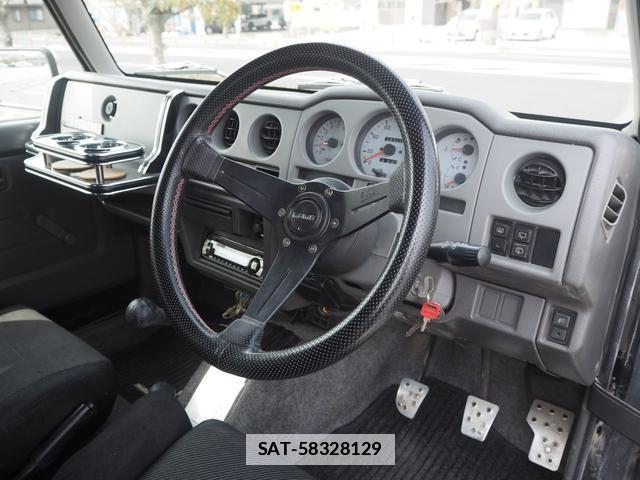 Suzuki JIMNY 1997 7810167-6