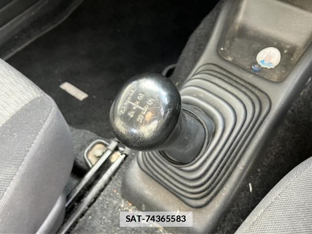 Suzuki JIMNY 2005-04 7810180-5