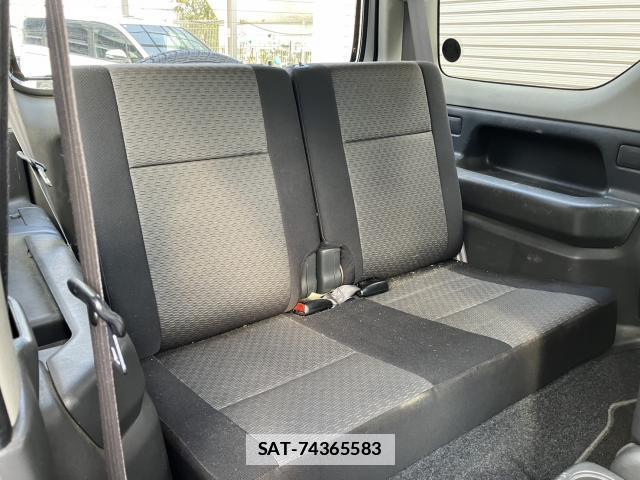Suzuki JIMNY 2005-04 7810180-8