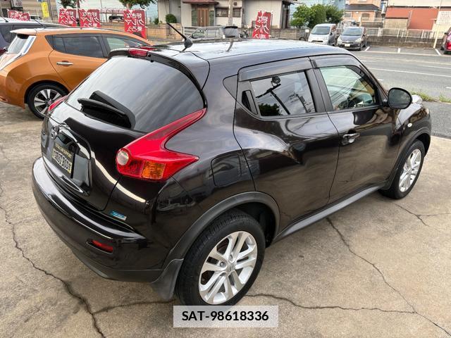 Nissan JUKE 2013-09 7798774-2